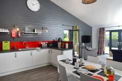 Gulval Farm Cottages - The Flower Box - The Kitchen