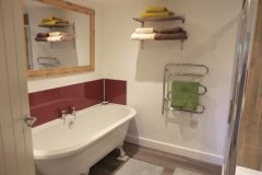 Gulval Farm Cottages - The Lily Pad - The Bathroom